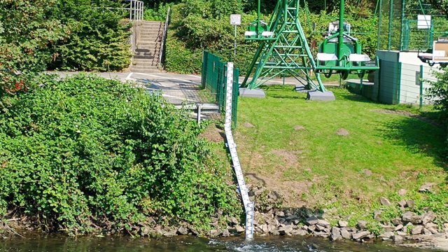 Pegellatte Unterburg Seilbahn (Solingen) Pegellatte Unterburg Seilbahn (Solingen)